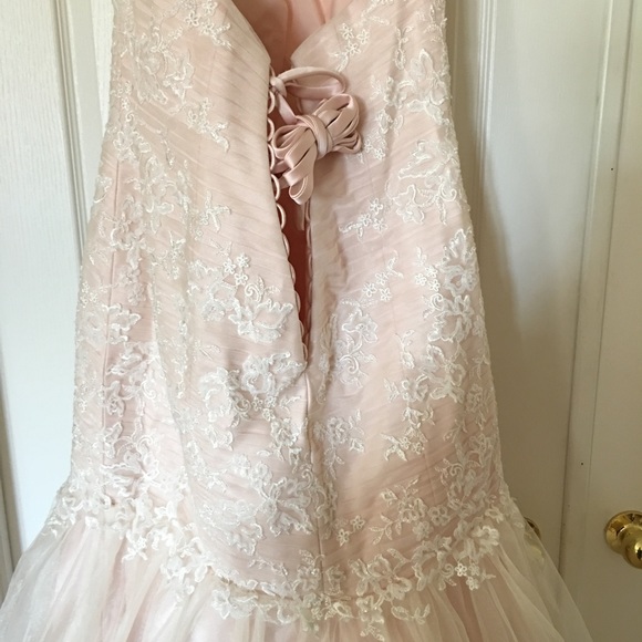 BRAND NEW WEDDING DRESS! - Picture 3 of 7